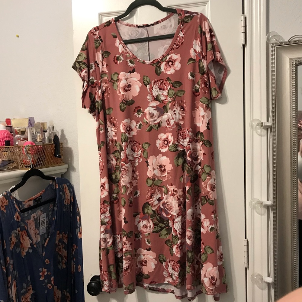 Floral Dress - plus size